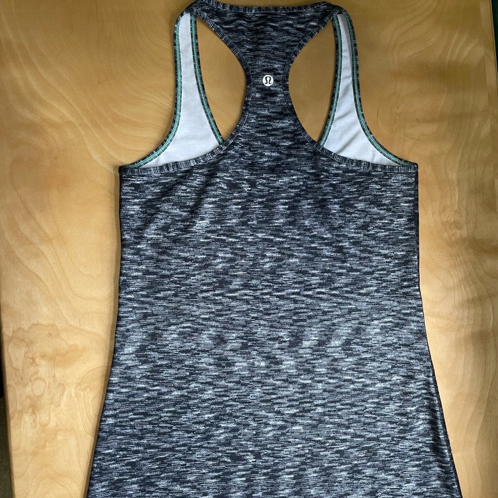 Grey/blue Lululemon workout tank